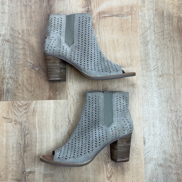 TOMS Majorca Peep Toe Suede Sand Tan Ankle Boots Booties 11 - Picture 4 of 8